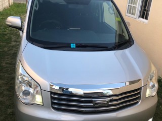 2011 Toyota Noah for sale in St. James, Jamaica