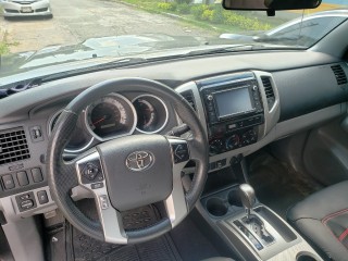 2014 Toyota Tacoma for sale in Kingston / St. Andrew, Jamaica