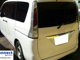 2010 Nissan Serena for sale in Kingston / St. Andrew, Jamaica