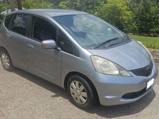 2010 Honda Fit
$850,000
