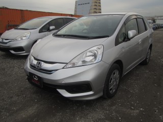 2014 Honda Fit Shuttle Hybrid for sale in Kingston / St. Andrew, Jamaica
