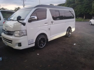 2013 Toyota Hiace