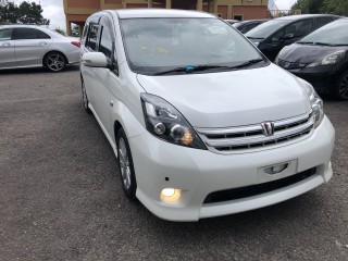 2011 Toyota Isis platana for sale in Manchester, Jamaica