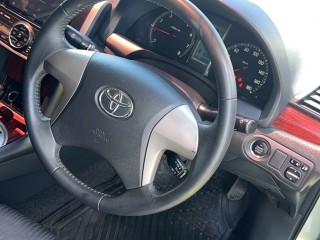 2012 Toyota Premio