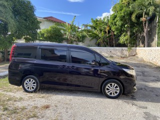 2015 Toyota Noah