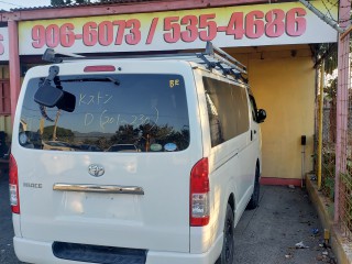 2011 Toyota Hiace turbo diesel for sale in Kingston / St. Andrew, Jamaica