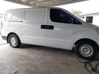 2017 Hyundai H1 for sale in St. Catherine, Jamaica