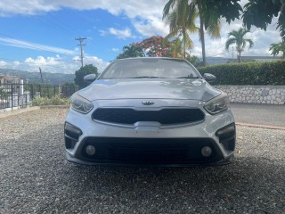 2019 Kia Cerato
$2,400,000