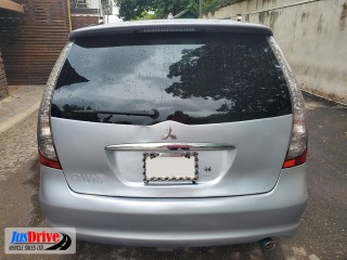 2006 Mitsubishi GRANDIS