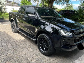 2022 Isuzu DMax
$7,500,000