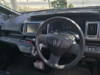 2010 Honda stepwagon for sale in Westmoreland, Jamaica
