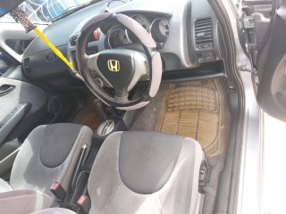 2006 Honda Fit