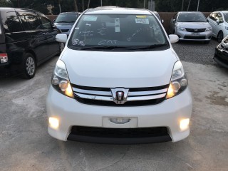 2012 Toyota Isis platana for sale in Manchester, Jamaica