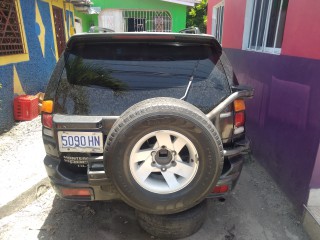 2003 Mitsubishi Montero Sport