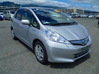 2013 Honda fit hybrid for sale in Kingston / St. Andrew, Jamaica