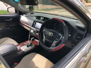 2011 Toyota Mark X