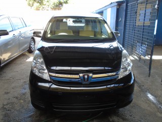 2013 Toyota Isis for sale in Kingston / St. Andrew, Jamaica