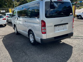 2016 Toyota Regius Ace