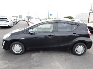 2016 Toyota Aqua Hybrid for sale in Kingston / St. Andrew, Jamaica