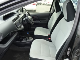 2016 Toyota Aqua Hybrid for sale in Kingston / St. Andrew, Jamaica