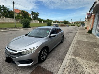 2017 Honda Civic
$2,400,000