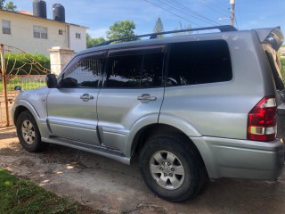 2004 Mitsubishi Pajero