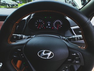 2018 Hyundai Veloster