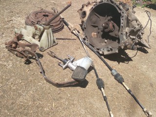 2010 Toyota Gearbox kit Fit Any 1nzfe for sale in Portland, Jamaica