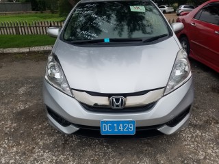 2014 Honda Fit shuttle for sale in Kingston / St. Andrew, Jamaica