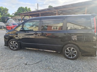 2018 Toyota Noah for sale in Kingston / St. Andrew, Jamaica