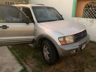 2002 Mitsubishi Pajero