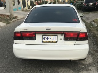 2004 Nissan Sunny