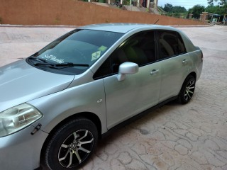 2012 Nissan Tiida latio for sale in Manchester, Jamaica