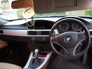 2011 BMW 320i