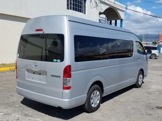 2016 Toyota HiAce Grand Cabin for sale in St. Catherine, Jamaica