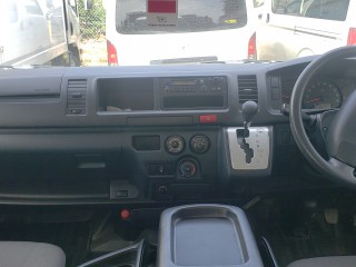 2014 Toyota Hiace fully seated commuter for sale in Kingston / St. Andrew, Jamaica