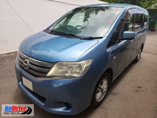 2013 Nissan Serena