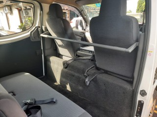 2014 Nissan Caravan