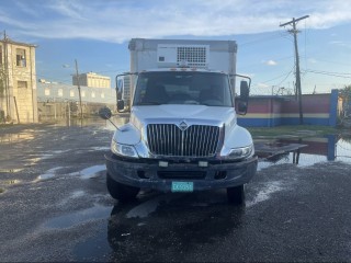 2005 Freightliner 7600