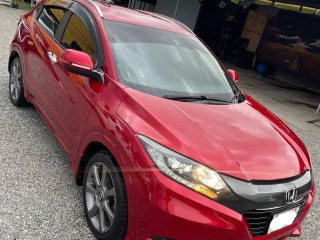 2015 Honda Vezel Z 
$2,390,000
