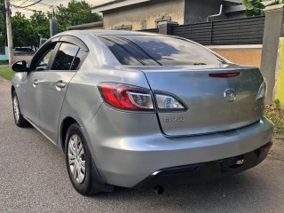 2011 Mazda Axela