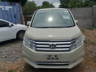 2014 Honda Stepwgn for sale in Kingston / St. Andrew, Jamaica