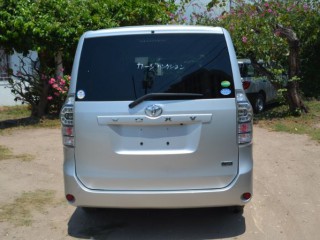 2012 Toyota Voxy for sale in Kingston / St. Andrew, Jamaica