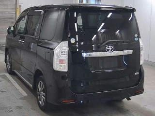 2012 Toyota TOYOTA VOXY ZS FULLY LOADED for sale in Kingston / St. Andrew, Jamaica