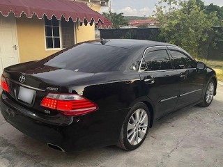 2012 Toyota CROWN