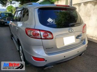 2011 Hyundai SANTA FE for sale in Kingston / St. Andrew, Jamaica