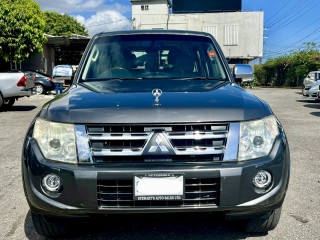 2012 Mitsubishi Pajero GLS