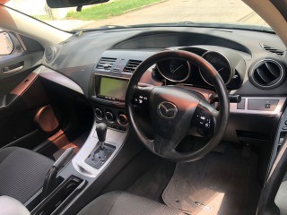 2012 Mazda Axela