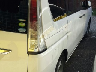 2010 Nissan Serena for sale in Kingston / St. Andrew, Jamaica