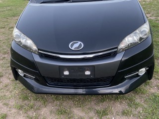 2013 Toyota Wish